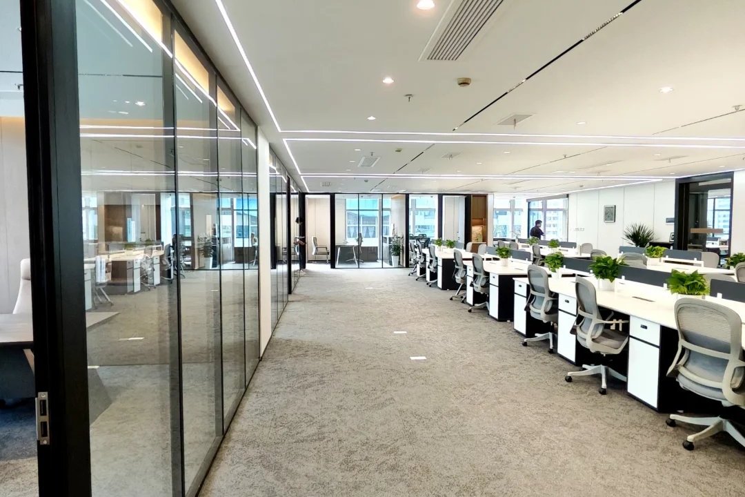 摘柠檬办公室走廊一景